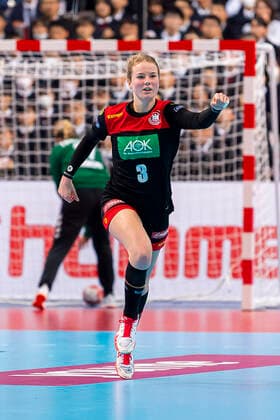 Handball, Women WM 2019, Main Round, Group 1, 7 Matchday , Germany Serbia Amelie Berger Germany Bietigheim Kumamoto Aqua Dome Kumamoto Japan
