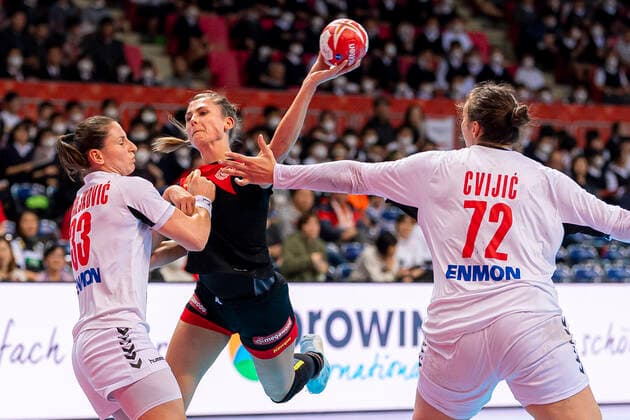 Handball, Womens World Cup 2019, Main Round, Group 1, 7 Matchday , Germany Serbia v left in total Jovana Stoiljkovic Serbia and Alicia Stolle Germany Thueringer HC , Dragana Cvijic Serbia Kumamoto Aqua Dome Kumamoto Japan