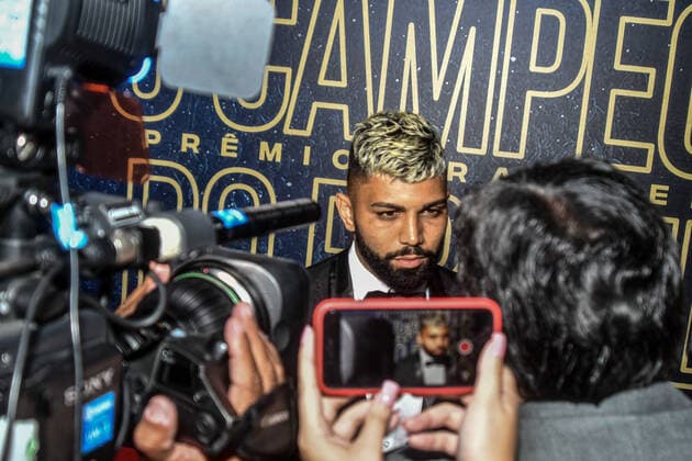 Prêmio Brasileirão 2019 RIO DE JANEIRO, RJ - 09.12.2019: PRÊMIO BRASILEIRÃO 2019 - Gabriel Barbosa, Gabigol, during the award event of the 2019 Brazilian Championship (2019 Brazilian Prize), held at Warehouse 2 of Pier Mauá, located in the city of Rio de Janeiro, RJ, on Monday night (09). (Photo: Nayra Halm Fotoarena) x1844702x  NayraxHalm