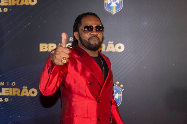 Prêmio Brasileirão 2019 RIO DE JANEIRO, RJ - 09.12.2019: PRÊMIO BRASILEIRÃO 2019 - Xande de Pilares during the 2019 Brasileirão Award held at Warehouse 2 at Pier Mauá, the city& 39ort regioegion, on Monday night (9), in Rio de Janeiro, RJ. (Photo: Celso Pupo Fotoarena) x1844726x  CelsoxPupo