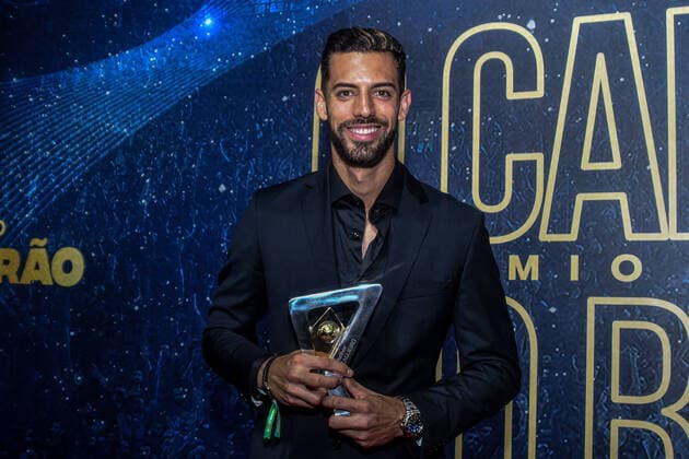 Prêmio Brasileirão 2019 RIO DE JANEIRO, RJ - 09.12.2019: PRÊMIO BRASILEIRÃO 2019 - Pablo Marí during the award event of the 2019 Brazilian Championship (2019 Brazilian Prize), held at Pier Mauá Warehouse 2, located in the city of Rio de Janeiro, RJ, on Monday night (09). (Photo: Nayra Halm Fotoarena) x1844850x  NayraxHalm