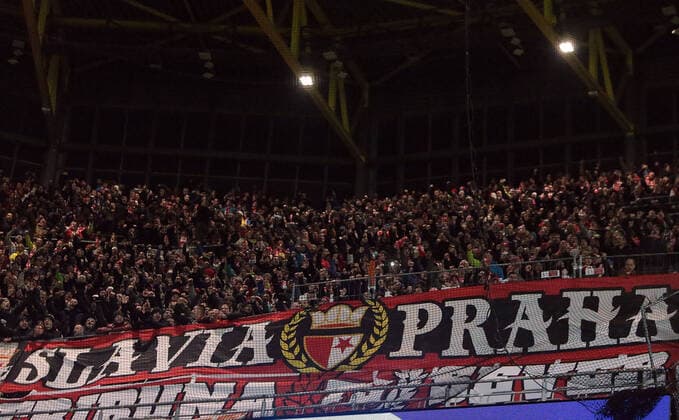 10 12 2019, xovx, Football UEFA Champions League, Borussia Dortmund Slavia Prague emspor, v l Slavia Prague Fans DFL DFB REGULATIONS PROHIBIT ANY USE OF PHOTOGRAPHS as IMAGE SEQUENCES and or QUASI VIDEO Dortmund
