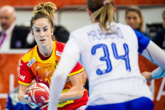 191211 Nerea Pena Abaurrea of Spain during the Women s World Handball Championship match between Spain and Russia on December 11, 2019 in Kumamoto Photo Ludvig Thunman BILDBYRAN kod LT 35699 bbeng dam women handball handboll world handball championship 2019 ryssland russia spain spanien,  Copyright: LUDVIGxTHUNMAN BB191211LT032