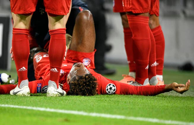 Bilder des Jahres 2019, Sport 12 Dezember Sport Bilder des Tages Kingsley Coman FC Bayern München verletzt Verletzung am Boden Wechsel, Auswechslung, Einwechslung Champions League CL Gruppenphase FC Bayern München FCB vs Tottenham Hotspur Spurs 11.12.2019 DFL REGULATIONS PROHIBIT ANY USE OF PHOTOGRAPHS AS IMAGE SEQUENCES AND OR QUASI-VIDEO FC Bayern München FCB vs Tottenham Hotspur Spurs *** Kingsley Coman FC Bayern Munich injured injury on ground Change, substitution, substitution Champions League CL Group phase FC Bayern Munich FCB vs Tottenham Hotspur Spurs 11 12 2019 DFL REGULATIONS PROHIBIT ANY USE OF PHOTOGRAPHS AS IMAGE SEQUENCES AND OR QUASI VIDEO FC Bayern Munich FCB vs Tottenham Hotspur Spurs