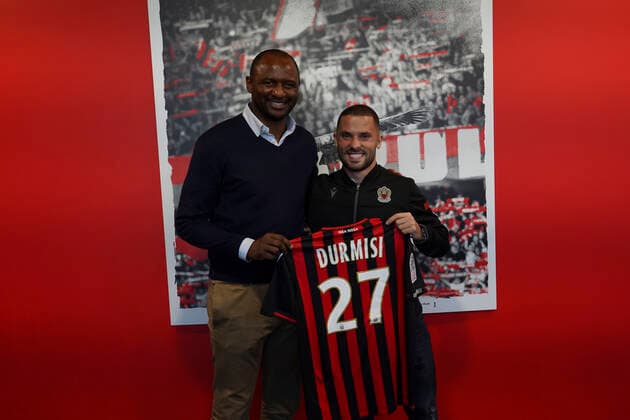Patrick Vieira (entraineur de l OGC Nice) - Riza Durmisi (OGC Nice) Football : Presentation de Riza Durmisi nouvelle recrue de l OGC Nice - Nice - 12 12 2019 NorbertScanella PanoramiC 