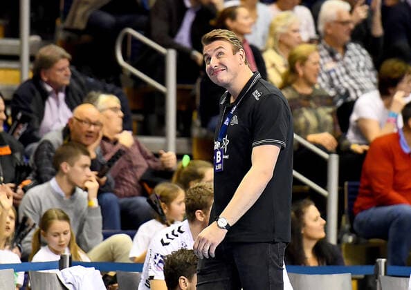 12 12 2019, xlakx, Handball Bundesliga, Fuechse Berlin THW Kiel emspor, v l Filip Jicha THW Kiel Trainer Berlin