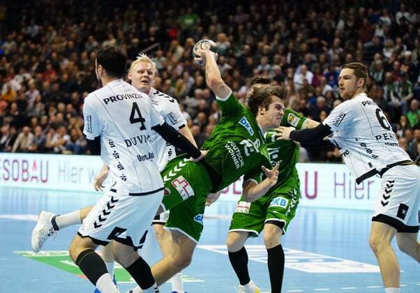 Handba12 Berlin 08 12 2019 Season 2019 2020 HBL 1 Bundesliga Füchse Berlin THW Kiel Jacob Tandrup Holm Füchse Berlin, No 06 Domagoj Duvnjak Kiel, No 04