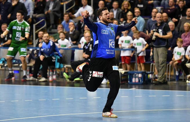 Martin Ziemer Goalkeeper Foxes , cheers after one goal Foxes Berlin THW Kiel 1 Bundesliga, DKB Handballbundesliga, 2019 2020 Men, Men, Handball, Germany, Max Schmeling Halle Berlin, 12 12 2019