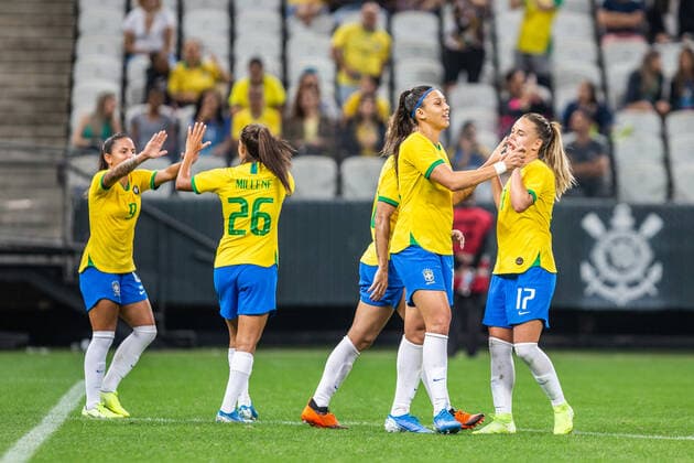 Brasil x México SÃO PAULO, SP - 12.12.2019: BRASIL X MÉXICO - Bia Zaneratto during the match. The Brazilian women& 39;s soccea team welcomes the Mexican team in a friendly match on the night of Thursday, mber 12. The match took placplace at the Corinthians Arena in Sao Paulo. (Photo: Van Campos Fotoarena) x1846818x  VanxCampos