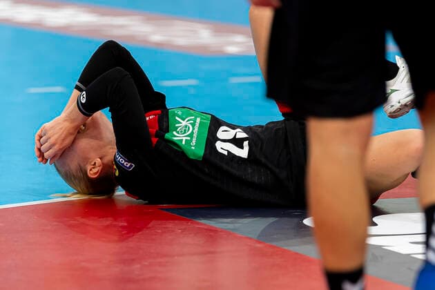 Handball, Women WM 2019, Game for place 7, 9 Matchday , Germany Sweden Antje Lauenroth Germany Bietigheim Kumamoto Park Dome Kumamoto Japan