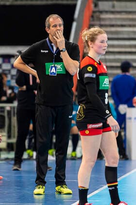 Handball, Women WM 2019, Match for place 7, 9 Matchday , Germany Sweden Coach Henk Groener Germany , Amelie Berger Germany Bietigheim Kumamoto Park Dome Kumamoto Japan