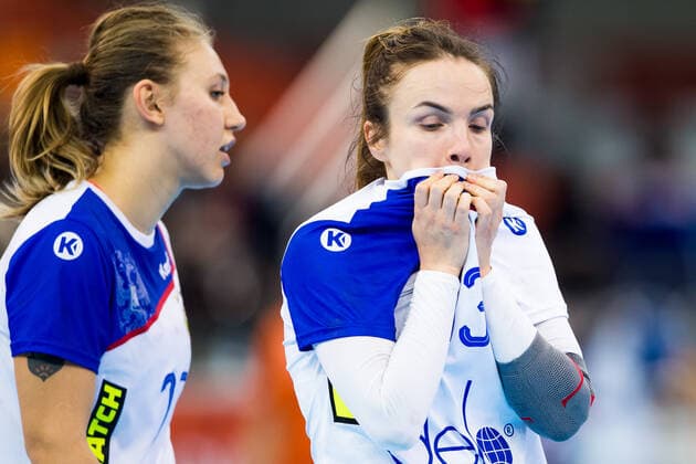 191213 Anna Vyakhireva of Russia looks dejected after the Women s World Handball Championship semifinal between Russia and Netherlands on December 13, 2019 in Kumamoto Photo Daniel Stiller Bildbyran kod DS 59428 bbeng dam women handball handboll world handball championship 2019 handball russia ryssland vm netherlands holland depp,  Copyright: DANIELxSTILLER BB191213DS060