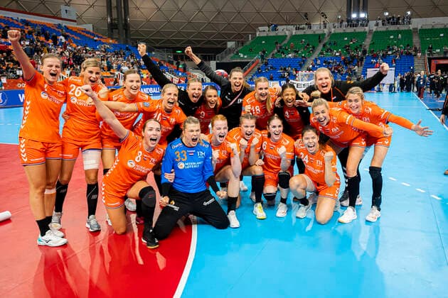 Handball, Womens World Cup 2019, Semifinals, Russia Netherlands The team from the Netherlands Final Cheers Final Cheers Emotion Joy Kumamoto Park Dome Kumamoto Japan