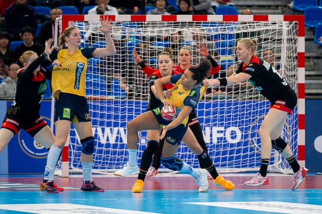 Handball, Womens World Cup 2019, Match for 7th place, 9th matchday , Germany Sweden v left in duel Emily Boelk Bölk Germany Thueringer HC and Jamina Roberts Sweden , Kim Naidzinavicius Germany Bietigheim Kumamoto Park Dome Kumamoto Japan
