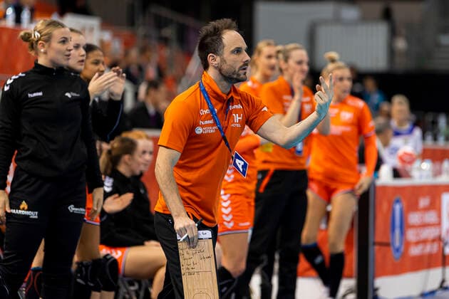 Handball, Women WM 2019, Semifinals, Russia Netherlands Coach Emmanuel Mayonnade Netherlands Kumamoto Park Dome Kumamoto Japan
