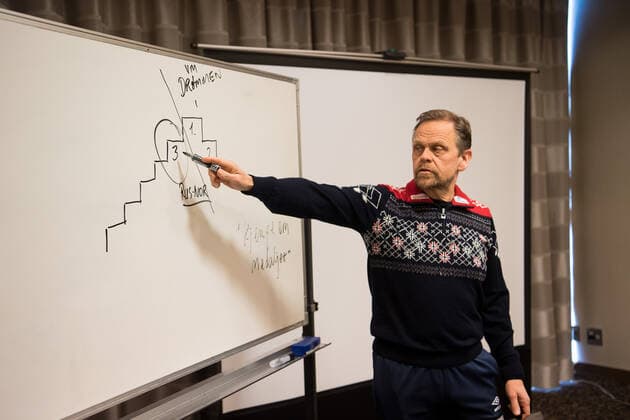 191214 Head coach Thorir Hergeirsson during a press meeting with the Norwegian team at the Women s World Handball Championship on December 14, 2019 in Kumamoto Photo Daniel Stiller Bildbyran kod DS 59430 bbeng dam women handball handboll world handball championship 2019 handball norway norge vm,  Copyright: DANIELxSTILLER BB191214DS004