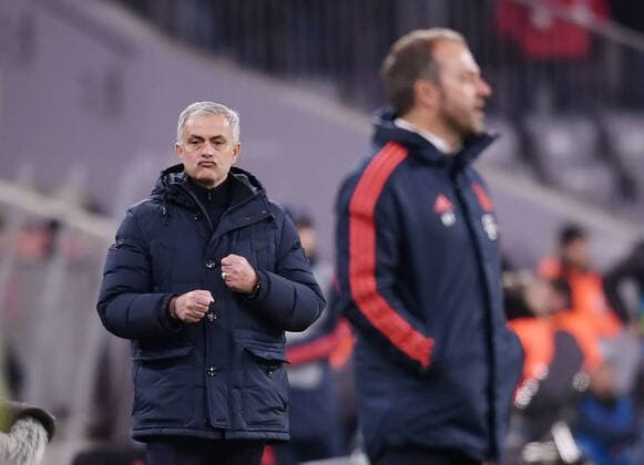 FUSSBALL CHAMPIONS LEAGUE SAISON 2019 2020 preliminary round group B FC Bayern Muenchen Tottenham Hotspur 11 11 2019 coach Jose Mourinho li, Tottenham Hotspur and coach Hansi Flick re, FC Bayern Muenchen