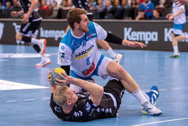 Rudolf Faluvegi TVB 1898 Stuttgart and Patrick Wiencek THW Kiel Germany, Stuttgart, 15 12 2019, Haba, Bundesliga TVB 1898 Stuttgart vs. THW Kiel, Porsche Arena