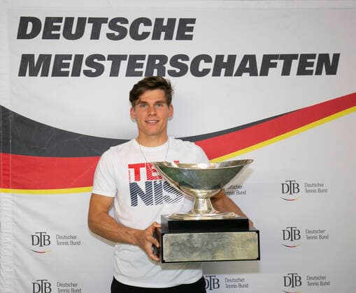 Winner Daniel Masur with the trophy, trophy, award ceremony, presentation German Championship in Biberach an der Riß, 48 German Indoor Championships 2019 Copyright: xJuergenxHasenkopfx