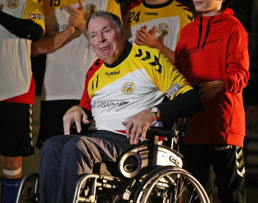 15 12 2019, xmohx, Handball URSAPHARM Allstar Game, All Star Team Germany DHB Saarland Handball Allstars Saar emspor, v l Handball Legend Joachim Deackerm Saar DFL DFB REGULATIONS PROHIBIT ANY USE OF PHOTOGRAPHS as IMAGE SEQUENCES and or QUASI VIDEO Homburg Erbach