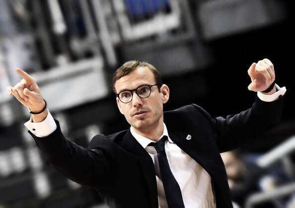 15 12 2019,Basketball BBL Cup Quarter Finals, Alba Berlin Mitteldeutscher MBC v l Bjoern Harmsen Mitteldeutscher BC, Head Coach Basketball BBL Cup Quarter Finals, Alba Berlin Mitteldeutscher MBC Berlin Copyright: xEibnerxPressefotox xDanielxLakomskix EP_dli