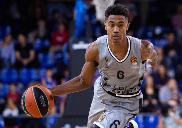 06 Theo Maledon of ASVEL runs with the ball during the Euroleague Basketball match between Barcelona and ASVEL at the Camp Nou Stadium, Barcelona, Spain, on December 17th, 2019. FLORENCIA TAN JUN ESPA Basketball: Barcelona v ASVEL - ZUMAcs12 20191217_zaf_cs12_001 Copyright: xESPAxPhotoxAgencyx