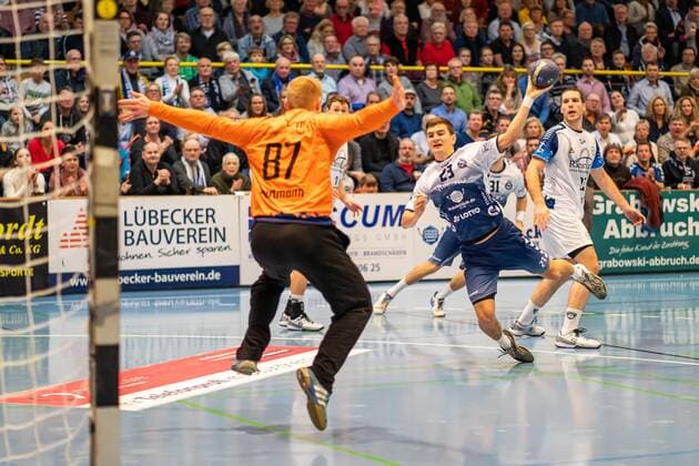 VfL Luebeck Schwartau TSV Bayer Dormagen on 20 12 2019 Janik Schrader 23, VfL Luebeck Schwartau, AU , VfL Luebeck Schwartau TSV Bayer Dormagen in the 2 Handball Bundesliga, Season 2019 2020 17 Matchday, Hansehalle Luebeck on 20 12 2019 Copyright: xBEAUTIFULxSPORTS Angenendtx