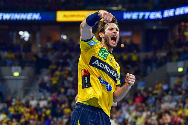 LIQUI MOLY Handball Bundesliga 2019 2020 21 12 2019 Rhein Neckar Löwen SG Flensburg Handewitt, SAP Arena Mannheim Uwe Gensheimer RNL, 3 Goal Celebration Emotions, 21 12 2019, Mannheim Germany , Handball, Bundesliga, Rhein Neckar Löwen SG Flensburg Handewitt xshx