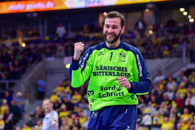 LIQUI MOLY Handball Bundesliga 2019 2020 21 12 2019 Rhein Neckar Löwen SG Flensburg Handewitt, SAP Arena Mannheim Benjamin Buric Goalkeeper, SG Flensburg Handewitt, 1 cheers emotions victory goalkeeper, 21 12 2019, Mannheim Germany , Handball, Bundesliga, Rhein Neckar Löwen SG Flensburg Handewitt xshx
