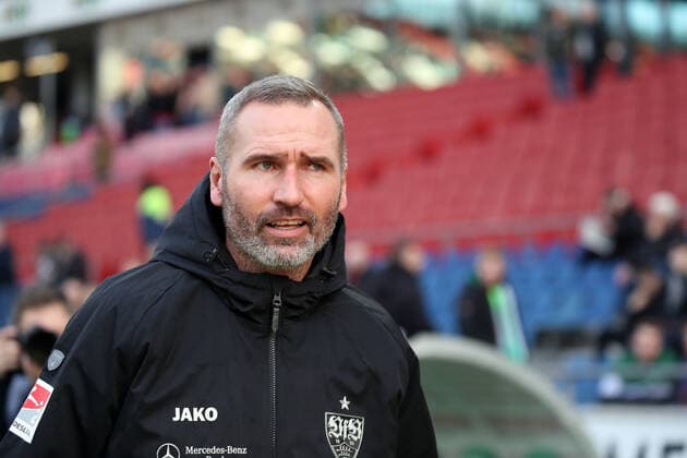 Hannover 96 VfB Stuttgart Germany, Hannover, 21 12 2019, Football, 2 Bundesliga, Season 2019 2020, 18 Matchday, Hannover 96 VfB Stuttgart Tim Walter Coach VfB Stuttgart , DFL DFB REGULATIONS PROHIBIT ANY USE OF PHOTOGRAPHS AS IMAGE AND OR QUASI VIDEO