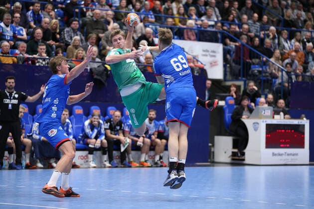 v l Jonathan Carlsbogard TBV Lemgo Lippe 9 , Franz Semper SC DHfK Leipzig 3 , Christian Klimek TBV Lemgo Lippe 69 GER, Handball, 1 Bundesliga, TBV Lemgo Lippe against SC DHfK Leipzig, 21 12 2019 Lemgo Copyright: xStrohdiekx Eibner-Pressefotox EP_jsk