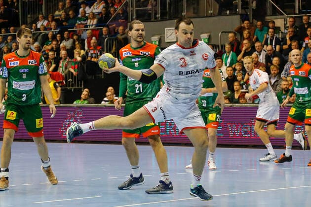 22 12 2019, xgox, Handball Liqui Moly HBL, SC Magdeburg MT Melsungen emspor, v l Marino Maric MT Melsungen, 3 throws goal, scorers, scored goal, scores the goal GETEC Arena
