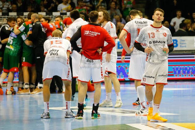 22 12 2019, xgox, Handball Liqui Moly HBL, SC Magdeburg MT Melsungen emspor, v l melsungen around Yves Kunkel MT Melsungen, 13 disappointed, looks disappointed, down, disappointed GETEC Arena