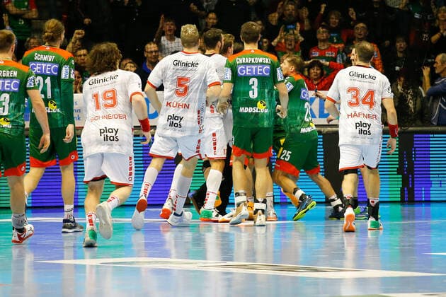 22 12 2019, xgox, Handball Liqui Moly HBL, SC Magdeburg MT Melsungen emspor, v l players of both teams clash, duel, fight, tackle GETEC Arena
