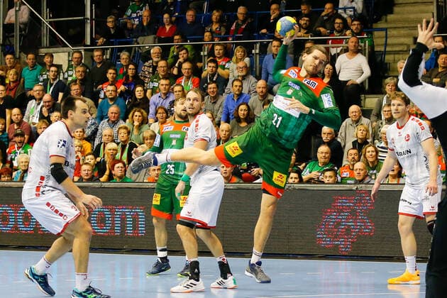 22 12 2019, xgox, Handball Liqui Moly HBL, SC Magdeburg MT Melsungen emspor, v l Erik Schmidt Magdeburg, 21 throws goal, scores the goal, scores the goal GETEC Arena