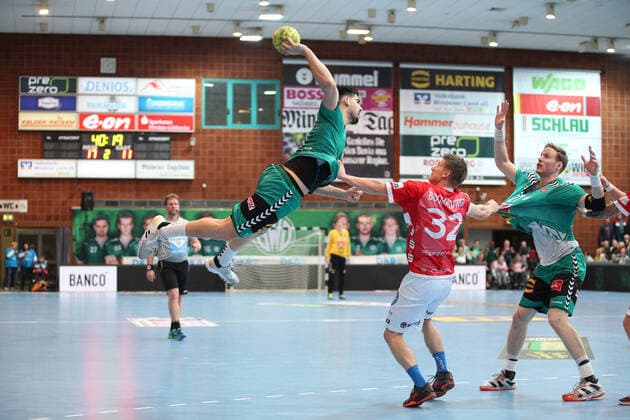 v l Savvas Savvas TSV GWD Minden 7 , Jeffrey Boomhouwer Bergischer HC 32 , Magnus Gullerud TSV GWD Minden 21 GER, Handball, 1 Bundesliga, TSV GWD Minden vs. Bergischer HC, 22 12 2019 Minden Copyright: xStrohdiekx Eibner-Pressefotox EP_jsk