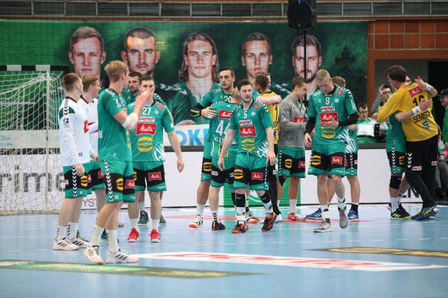 Victory celebration at TSV GWD Minden GER, Handball, 1 Bundesliga, TSV GWD Minden against Bergischer HC, 22 12 2019 Minden Copyright: xStrohdiekx Eibner-Pressefotox EP_jsk