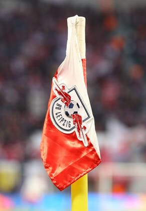 RB Leipzig Augsburg Football Bundesliga Leipzig, 21 12 2019, Red Bull Arena, Football, Bundesliga, 17 Matchday , RB Leipzig vs FC Augsburg 3 1 0 1 , In the picture corner flag with RB Leipzig emblem , DFL regulations prohibit any use of photographs as image sequences and or quasi video ,