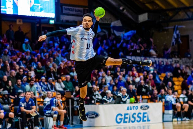 Maurice Lungela 17 Eintracht Hildesheim during the match in the 3 League North East Men Handball Season 2019 2020 between Dessau Rosslauer HV 06 and Eintracht Hildesheim in the Anhalt Arena on 22 December 2019 in Dessau Rosslau, Saxony Anhalt, Germany