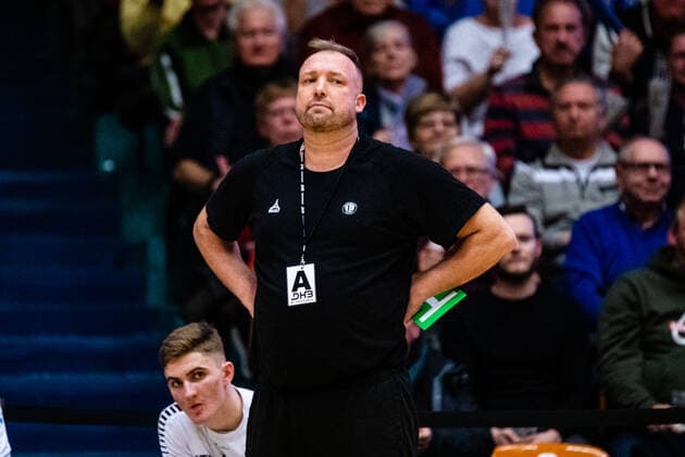 Coach Jürgen Bätjer Eintracht Hildesheim during the match in the 3 League North East Men Handball Season 2019 2020 between Dessau Rosslauer HV 06 and Eintracht Hildesheim in the Anhalt Arena on 22 December 2019 in Dessau Rosslau, Saxony Anhalt, Germany