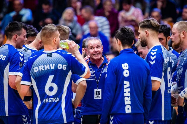 Coach Uwe Jungandreas Dessau Rosslauer HV 06 in the timeout during the match in the 3 League North East Men Handball Season 2019 2020 between Dessau Rosslauer HV 06 and Eintracht Hildesheim in the Anhalt Arena on 22 December 2019 in Dessau Rosslau, Saxony Anhalt, Germany
