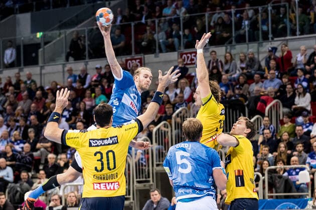 1 Handball Bundesliga Bergischer HC Rhein Neckar Loewen 26 12 2019 Fabian Gutbrod 22, Bergischer Handball Club , Gedeon Guardiola Vilaplana 30, Rhein Neckar Loewen , Jesper Nielsen 36, Rhein Neckar Loewen , 1 Handball Bundesliga, Bergischer HC Rhein Neckar Loewen, ISS Dome, Duesseldorf Copyright: xBEAUTIFULxSPORTS Wunderlx