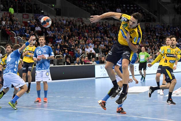 Handball Bundesliga 19 Matchday Bergischer HC Rhein Neckar Löwen on 26 12 2019 in the ISS Dome in Düsseldorf Jump shot by Rhein Neckar Löwe Romain Lagarde No 8 WD