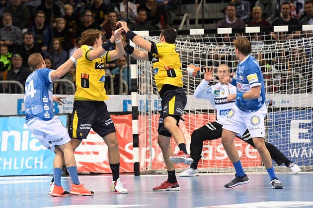 Handball Bundesliga 19 Matchday Bergischer HC Rhein Neckar Leuven on 26 12 2019 in the ISS Dome in Düsseldorf BHCs Linus Arnesson No 24 fails Rhein Neckar Löwe Mikael Appelgren No 1 WD
