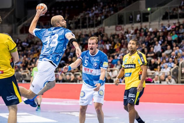 1 Handball Bundesliga Bergischer HC Rhein Neckar Loewen 26 12 2019 Kristian Nippes 13, Bergischer Handball Club , Max Darj 5, Bergischer Handball Club , 1 Handball Bundesliga, Bergischer HC Rhein Neckar Loewen, ISS Dome, Duesseldorf Copyright: xBEAUTIFULxSPORTS Wunderlx