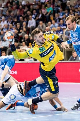 1 Handball Bundesliga Bergischer HC Rhein Neckar Loewen 26 12 2019 Jannik Kohlbacher 80, Rhein Neckar Loewen , Max Darj 5, Bergischer Handball Club , 1 Handball Bundesliga, Bergischer HC Rhein Neckar Loewen, ISS Dome, Duesseldorf Copyright: xBEAUTIFULxSPORTS Wunderlx