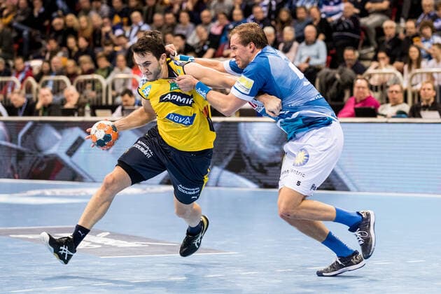 1 Handball Bundesliga Bergischer HC Rhein Neckar Loewen 26 12 2019 Romain Lagarde 8, Rhein Neckar Loewen , Max Darj 5, Bergischer Handball Club , 1 Handball Bundesliga, Bergischer HC Rhein Neckar Loewen, ISS Dome, Duesseldorf Copyright: xBEAUTIFULxSPORTS Wunderlx