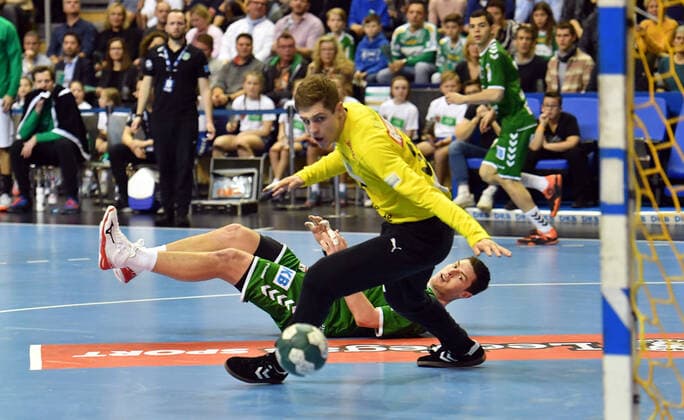 Mijajlo Marsenic Füchse , after a throw on the ground, in front Joel Birlehm Goalkeeper Leipzig , Füchse Berlin SC DHFK Leipzig 1 Bundesliga, DKB Handballbundesliga, 2019 2020 Men, Men, Men, Handball, Germany, Germany, Max Schmeling Halle Berlin, 26 12 2019