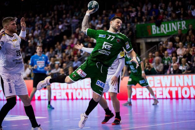26 12 2019, xfrx, Handball Bundesliga, Fuechse Berlin SC DHfK Leipzig emspor, v l Johan Koch Fuechse Berlin DFL DFB REGULATIONS PROHIBIT ANY USE OF PHOTOGRAPHS as IMAGE SEQUENCES and or QUASI VIDEO Berlin