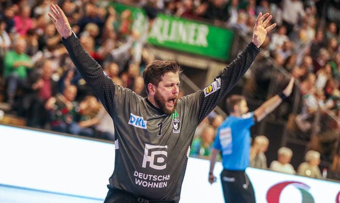 26 12 2019, Handball, 1 Bundesliga, 19 Matchday, Füchse Berlin SC DHfK Leipzig, Max Schmeling Halle Berlin Martin Ziemer cheers Handball 1 Bundesliga Füchse Berlin SC DHfK Leipzig